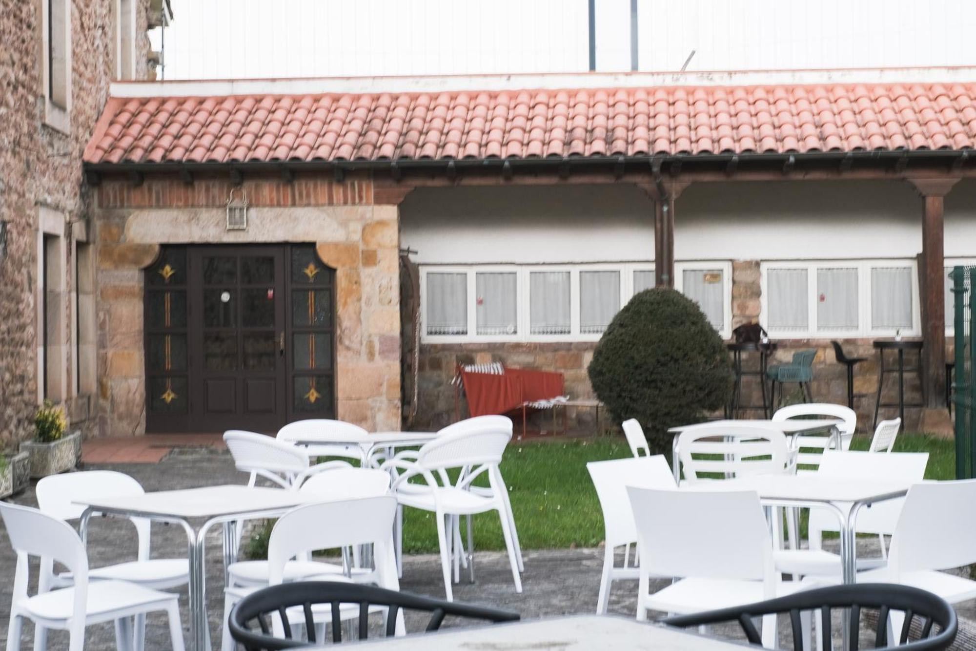 Posada La Estela De Barros Corrales De Buelna Ngoại thất bức ảnh