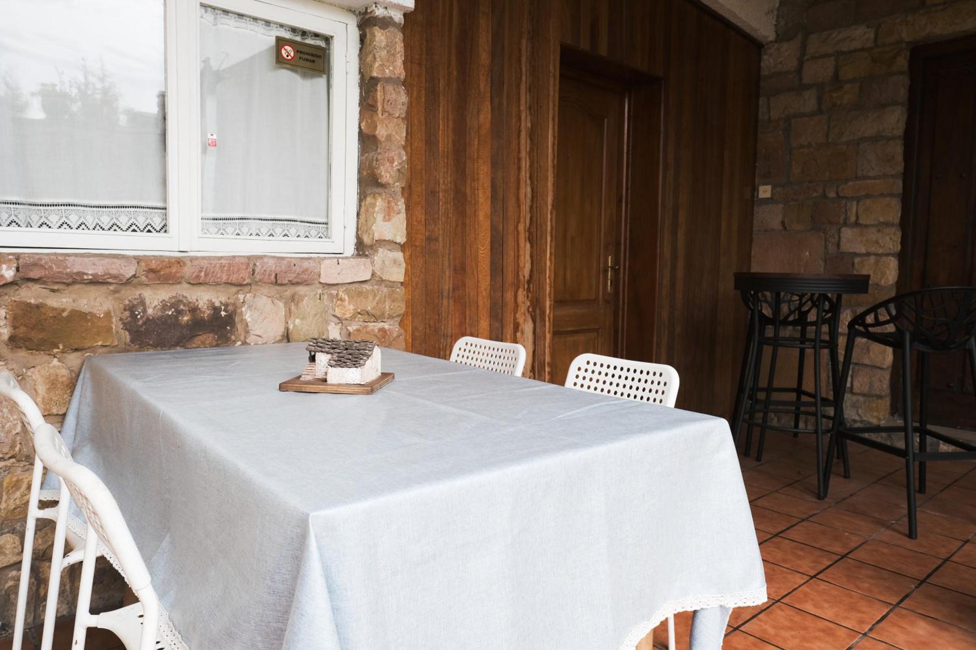 Posada La Estela De Barros Corrales De Buelna Ngoại thất bức ảnh
